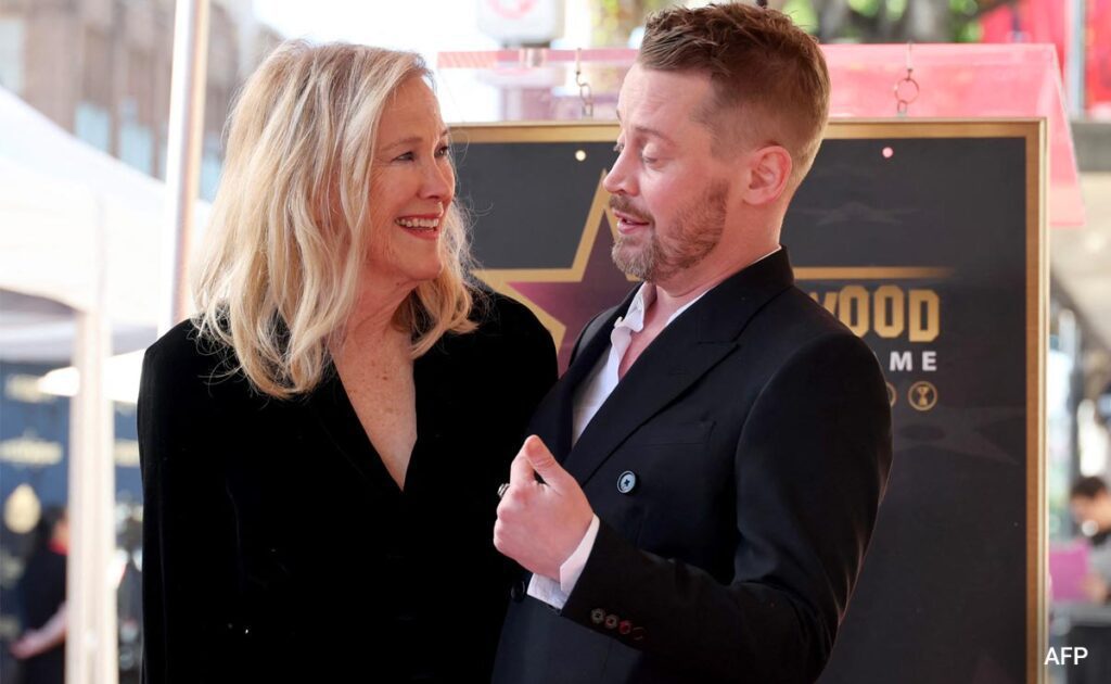 Catherine O'Hara and Macaulay Culkin at the event. (Image courtesy: AFP)